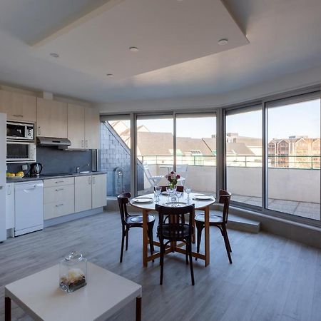 Le Mancini - Parking Et Terrasse Apartamento Mayenne Exterior foto